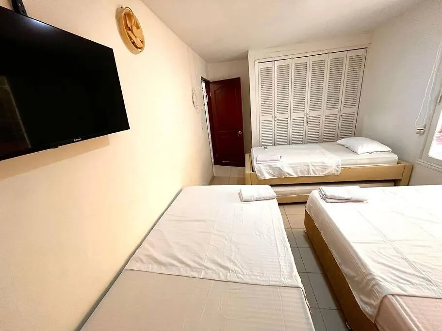 Casa Cerca A El Mar Con Parqueadero Cartagena