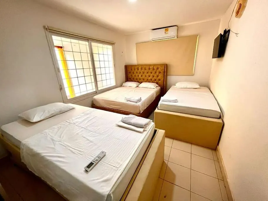 Casa Cerca A El Mar Con Parqueadero 0*, Cartagena