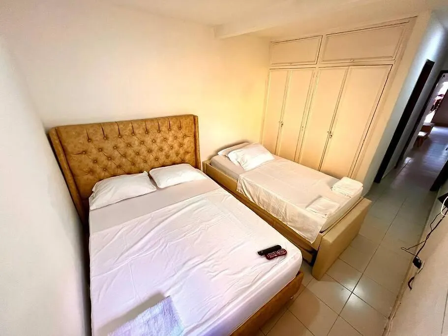 Casa Cerca A El Mar Con Parqueadero 0*, Cartagena Colombia